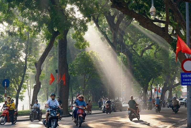 Dự báo thời tiết ngày 30/8/2024: Trung Bộ tiếp tục nắng nóng, Nam Bộ có mưa rào và dông vào chiều tối